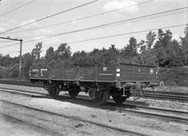 167509 Afbeelding van zandwagen nr. NS 82277 (type GZMK) van de N.S. op het emplacement te Maarn.